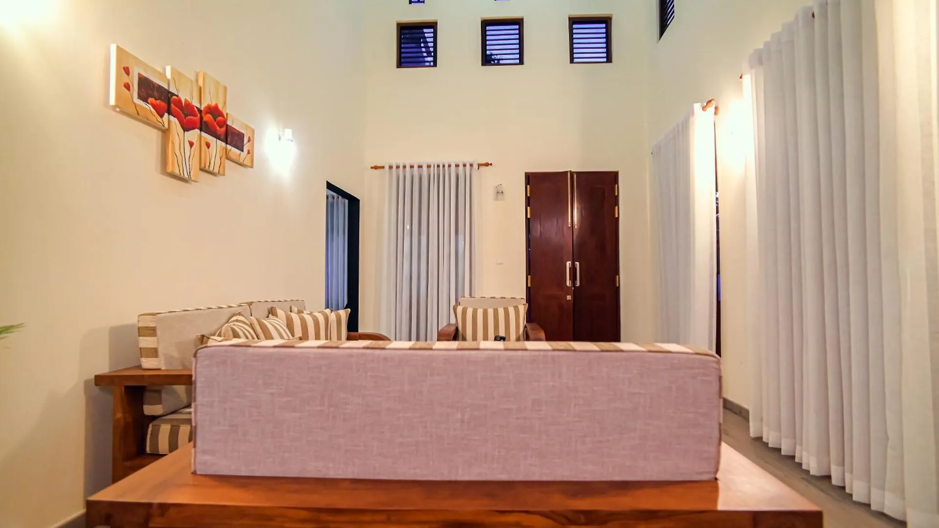 Mac Cloud Villa Negombo Sri Lanka